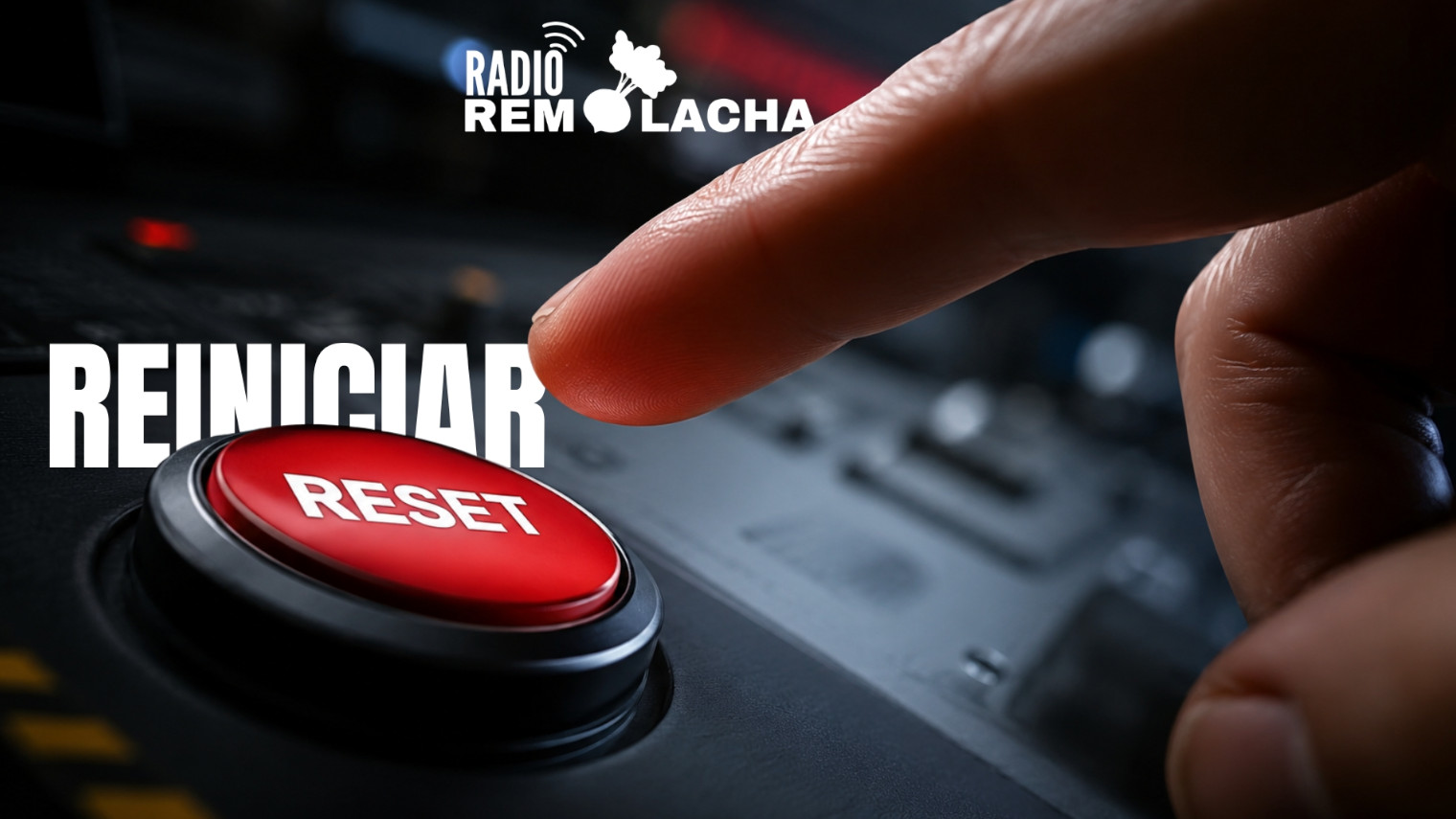 A punto de presionar el boton de reset